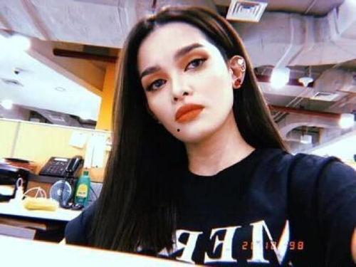 歌手网红吃瓜图片高清,高清画面引热议