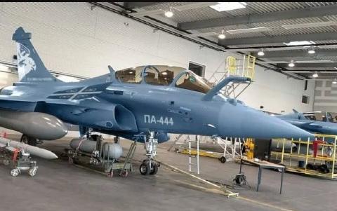 中国歼10最新爆料视频,空中霸主再升级,中国航空力量再添新翼 第3张 中国歼10最新爆料视频,空中霸主再升级,中国航空力量再添新翼 第3张